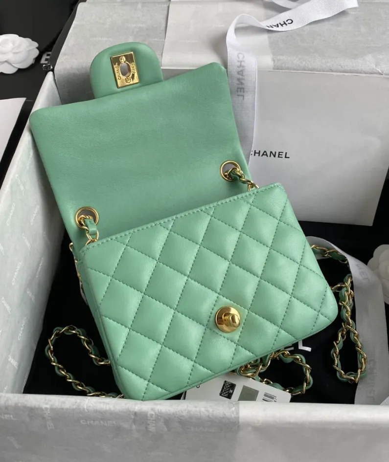 Lambskin Model: 1115 Size: 17cm