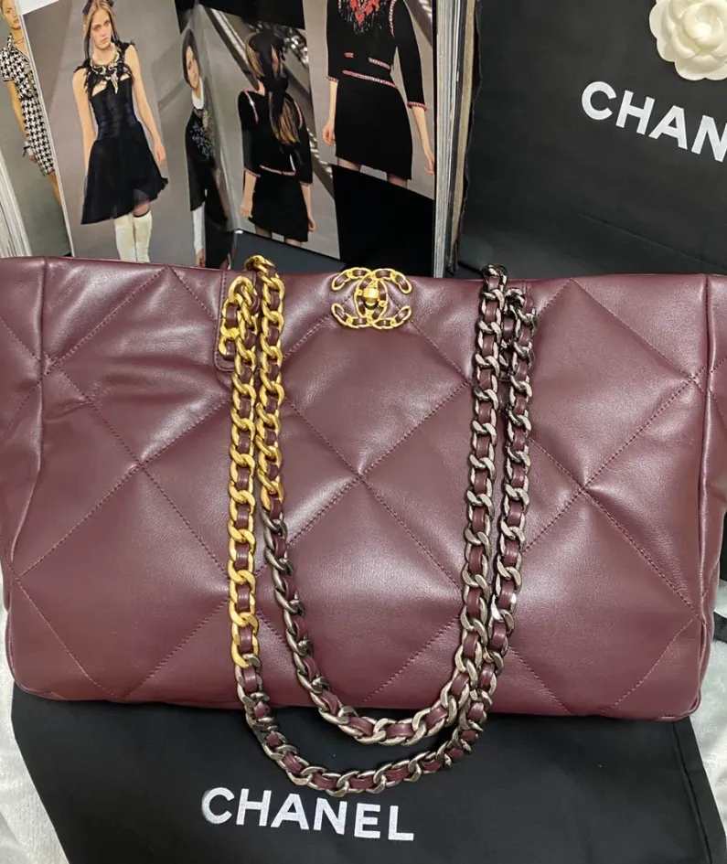 Chanel Style: AS3660 Size: 264010cm