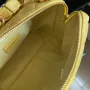 CHANEL Size: 22*10*15