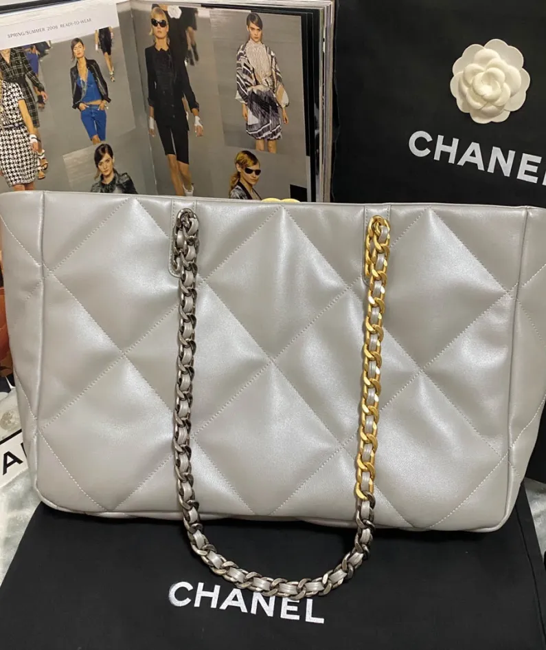 Chanel Style: AS3660 Size: 264010cm