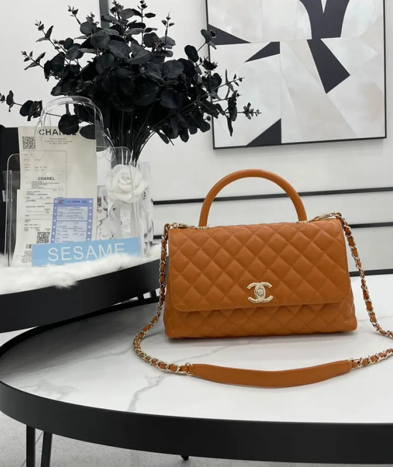 Chanel Size: 19cm*23cm*28cm Model: AS2215/92990/92991