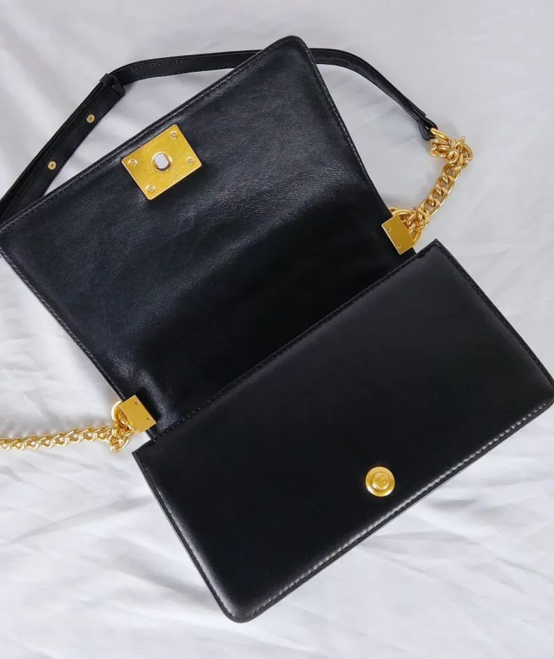 Lambskin Size: 25*16*9cm Style: 67086-2