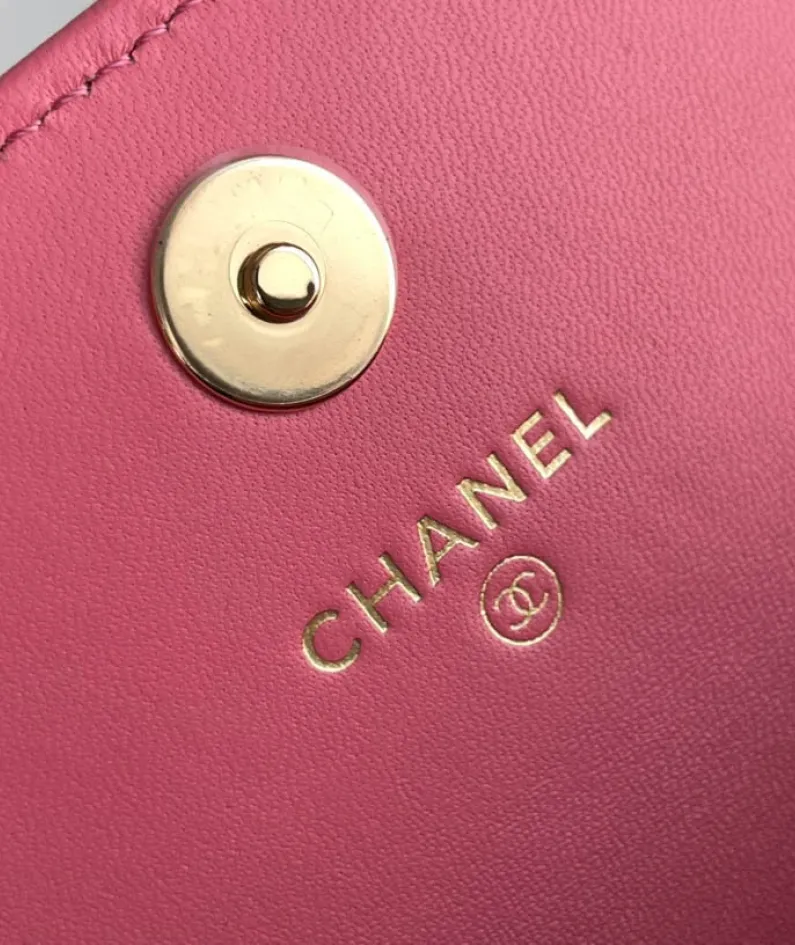 Lambskin Size: 9cmx11cmx3.8cm