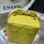 CHANEL Portable ️Crossbody Model: 2020SS ️Size: 16.5*16.5*15