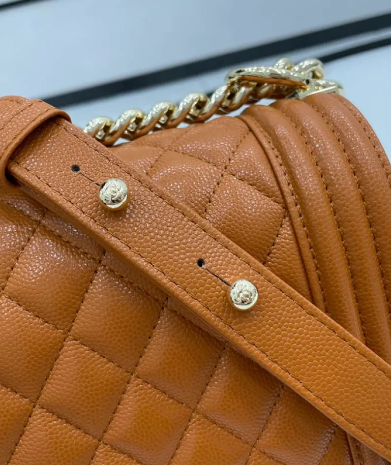 Diamond ball calfskin Size: 25cm