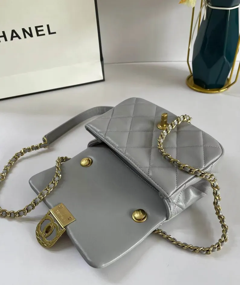 CHANEL Model: AS3473# Size: 13207cm
