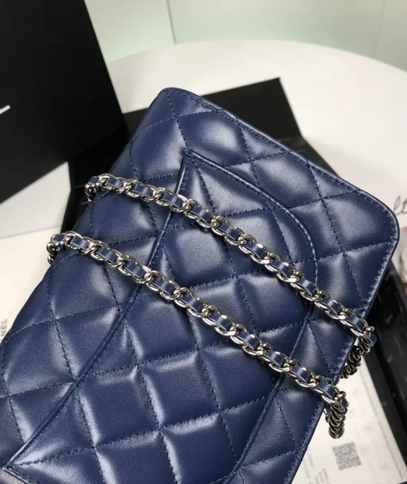 Lambskin Shoulder Chain Bag Style Number: 33814
