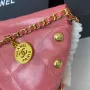 Chanel Underarm Bag Model: 8828 Size: 30*27*7 40*33*8