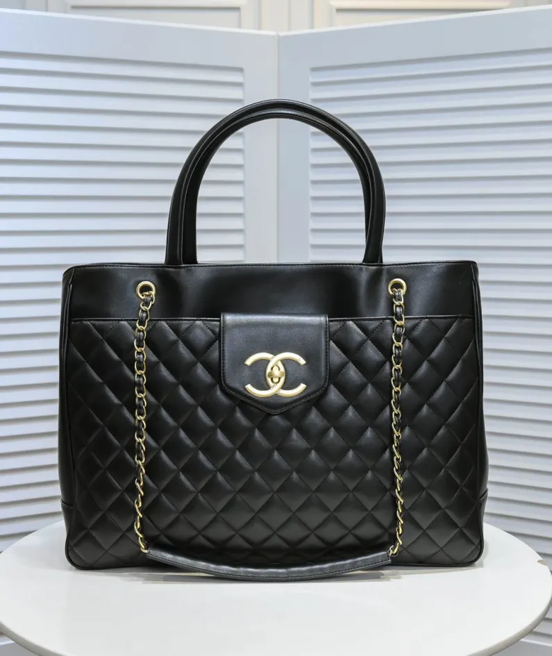 chanel size: 42*32*12