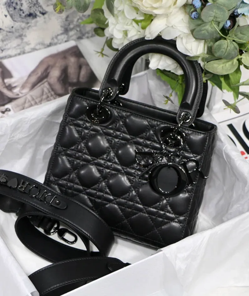 Size: 20cm