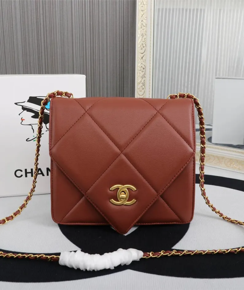 Chanel Size: 20*6*21cm Style: 7707