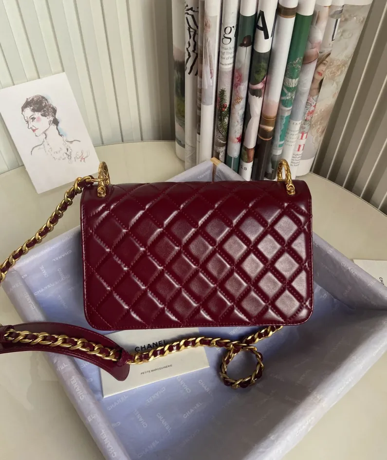 Chanel Vintage Hardware Model: AS2715 Size: 23cm
