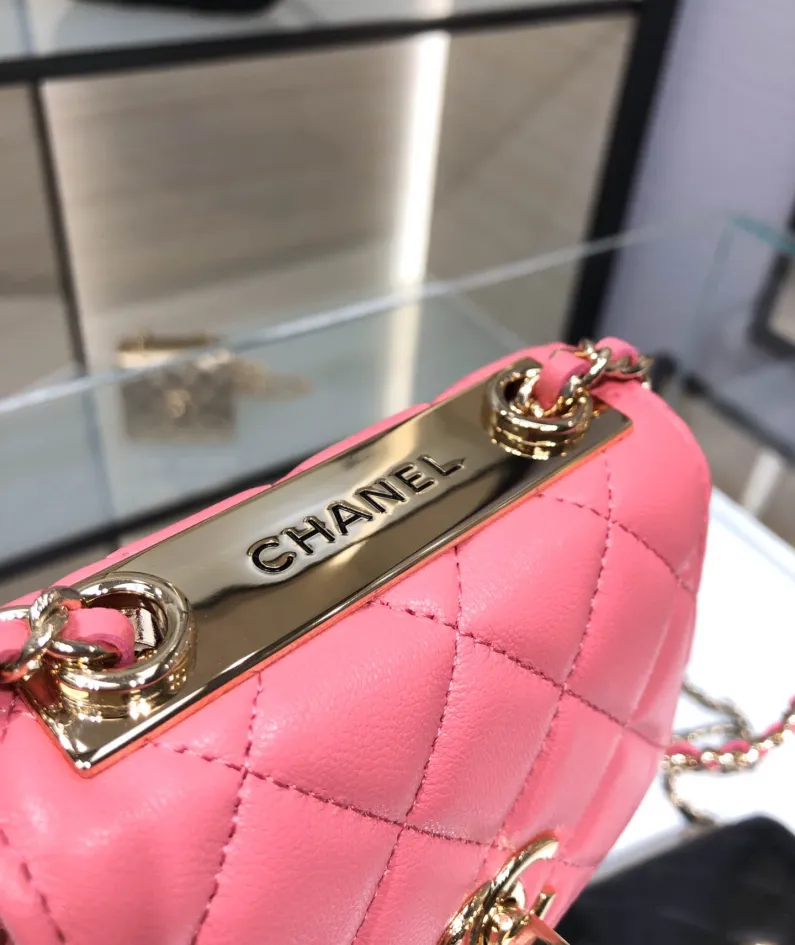 Coin Purse Lambskin Size: 11*11*5 A81633Y