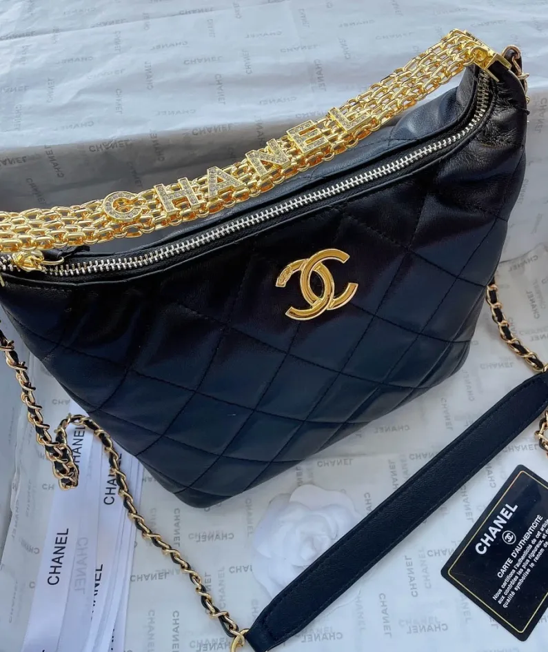 Chanel Style: 205 Size: 23x21cm
