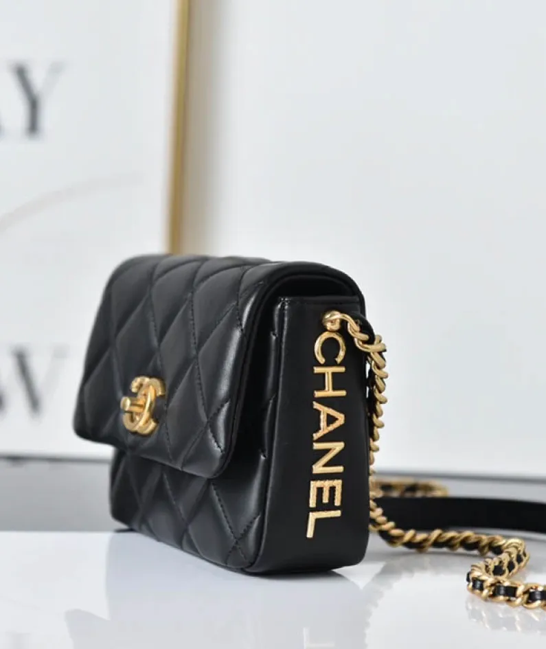 Chanel Sheepskin Model: AS2733 Size: 1712.55cm