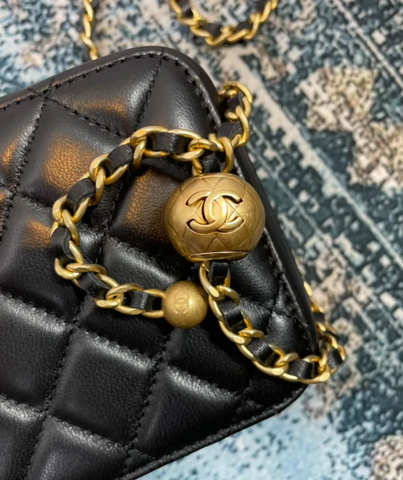 Golden Ball Camera Bag Size: 14x10x5.5cm