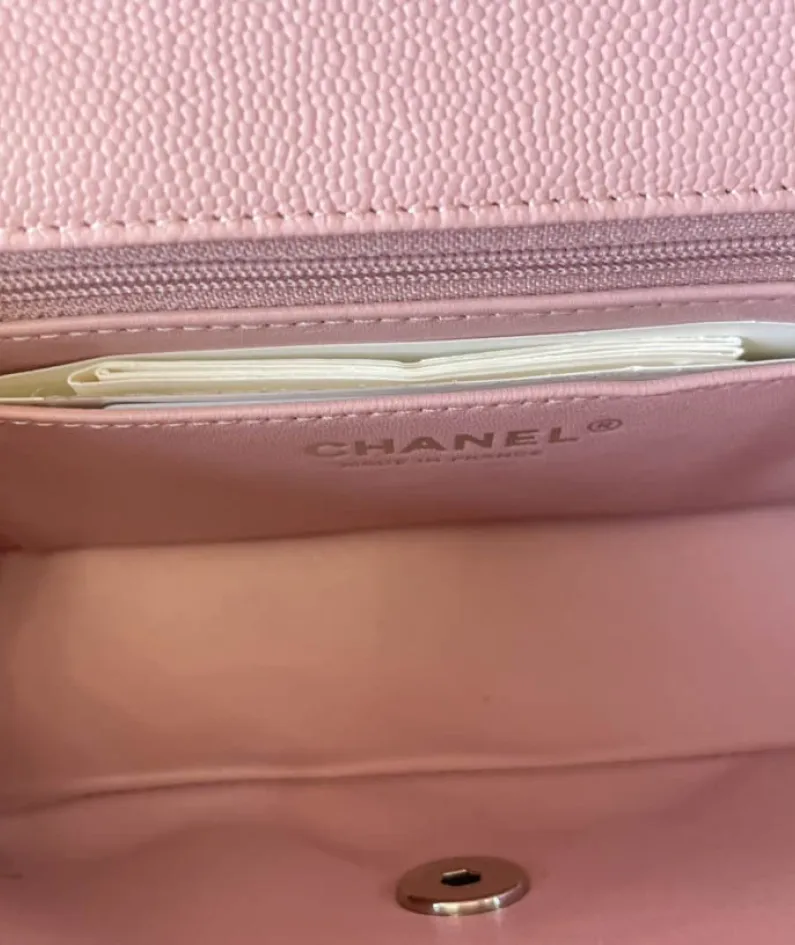 Light Silver Metal Bag Size: 20cm Ident No.: 01116