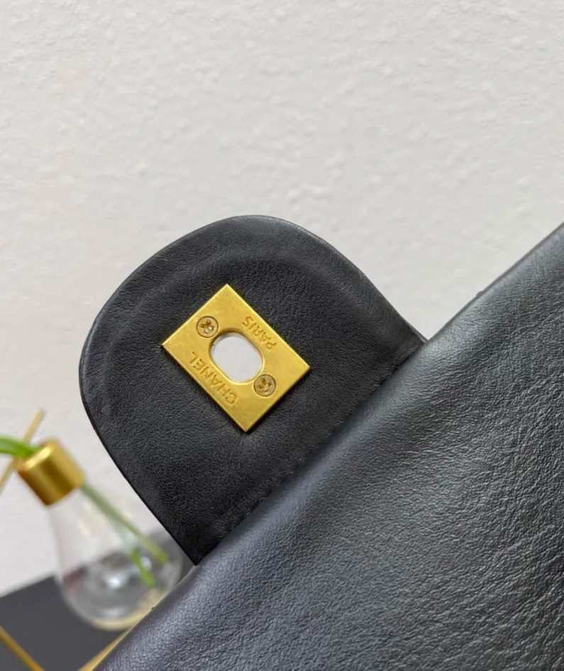 Chanel Small Square Bag Style: 6008 Size: 26*16*5.5