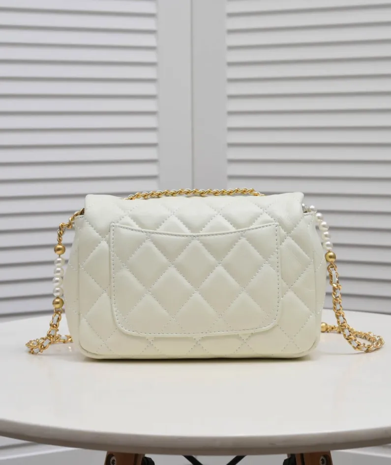 CHANEL Size: 23*13*7cm
