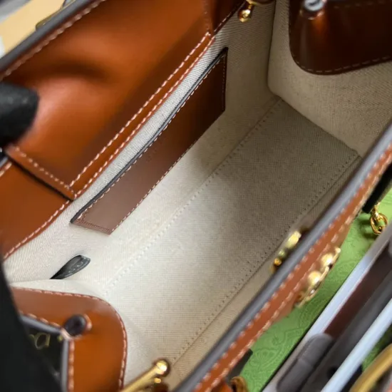 DIANA Series Model: 675800 Size: 20x 16x 10cm