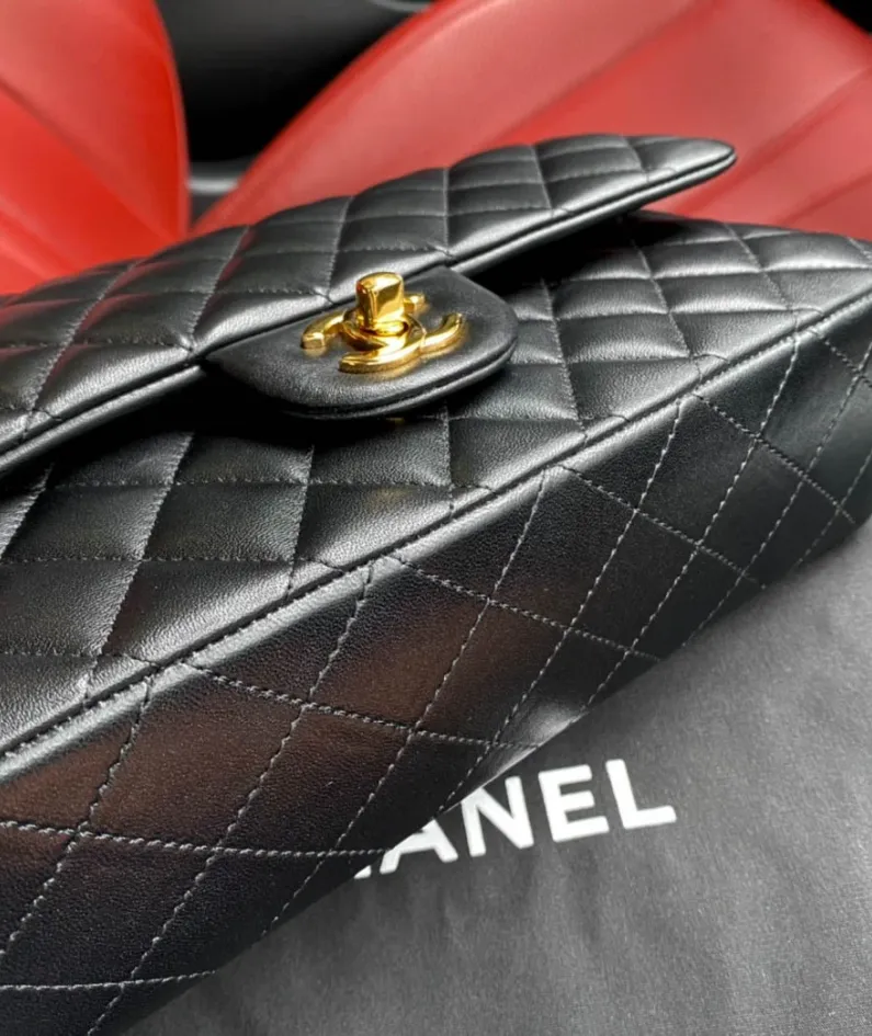 Cowhide Ball Pattern Black Model: -A01112 Size: -25.5*15.5*6.5