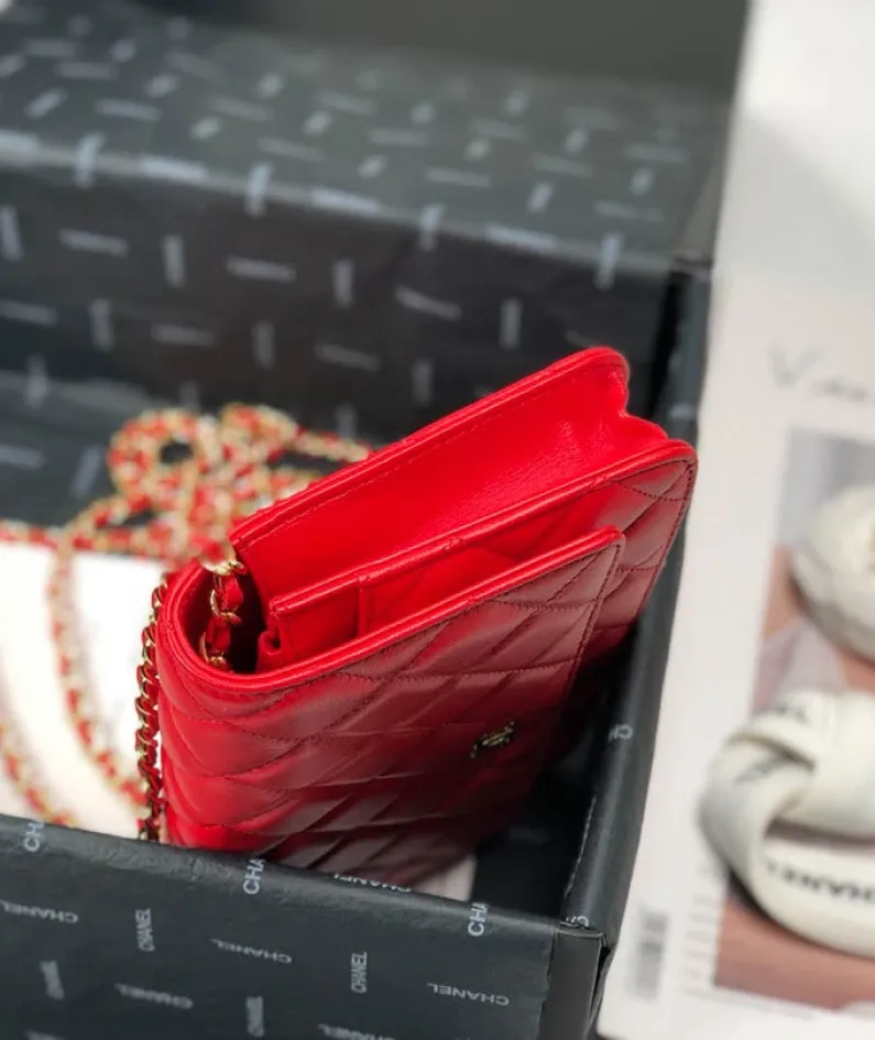 Lambskin Shoulder Chain Bag Style Number: 33814