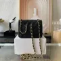 Light Silver Metal Bag Size: 17cm Ident No.: 01115