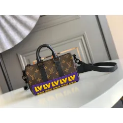 Autumn Collection LV Rubber theme Size: 21 x 12 x 9 cm