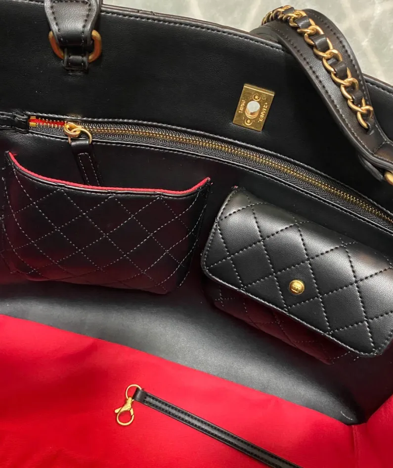 CHANEL Style: AS3508 Size: 38/28/14
