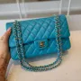 classic flap lambskin light gold buckle classic flap size:25cm
