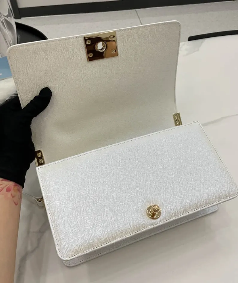 Diamond ball calfskin Size: 25cm