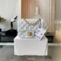 Light Silver Metal Bag Size: 17cm Ident No.: 01115