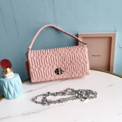 Miu Miu Diamond Chain Bag size: 22.5, 4.5, 12