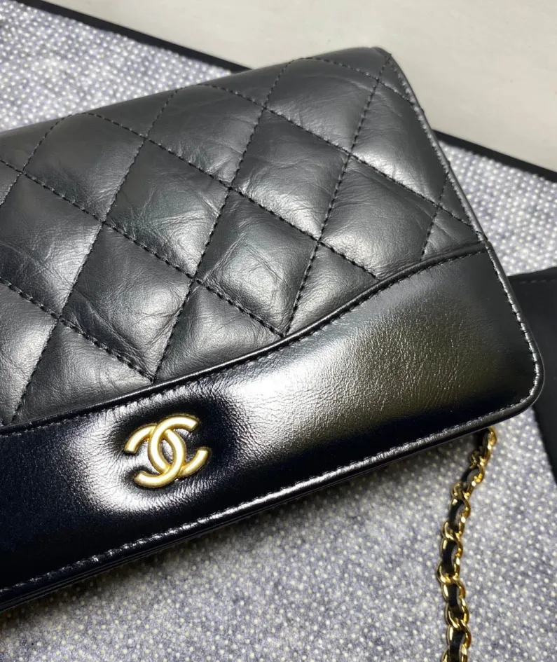 Cross bag size: 19cm