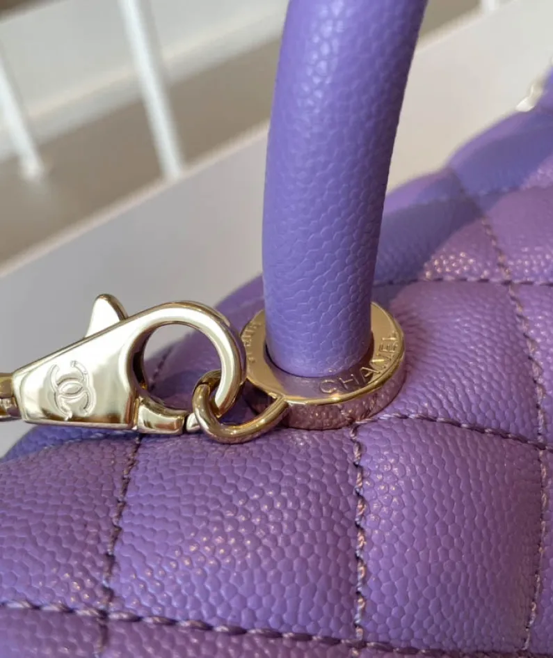 Chanel Size: 19cm/23cm/28cm Model Number: AS2215/92990/92991