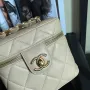 CHANEL Size: 16.5*16.5*15