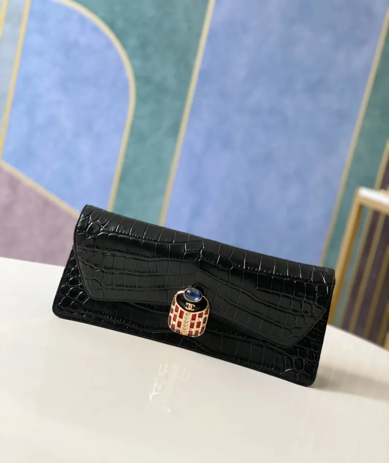 Chanel Size: 30.13.4 Code: 6603
