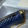 CHANEL Wrist Bag Model: 67086-1 Size: 25
