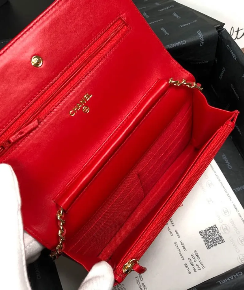 Lambskin Shoulder Chain Bag Style Number: 33814