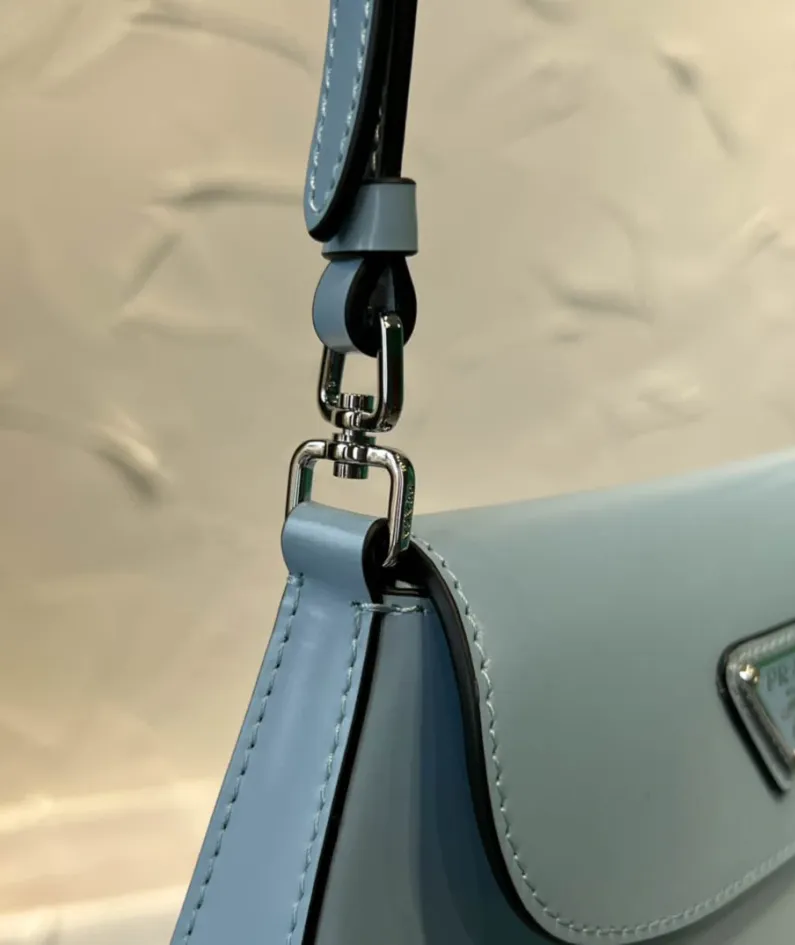 Prada Cleo Series Handbag Size: 17x14.5cm 1BH188