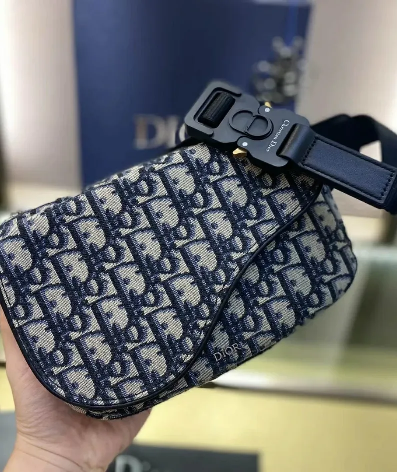 Size: 19x14x6cm