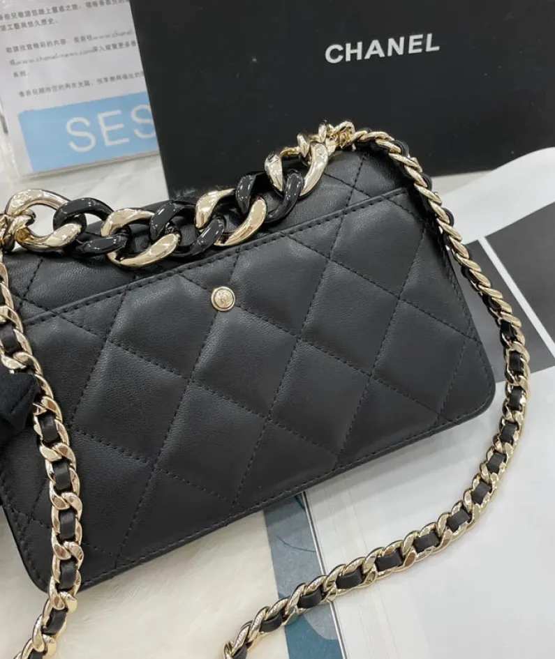 Handbag Size: 19cm Model Number: AP2377/B07302