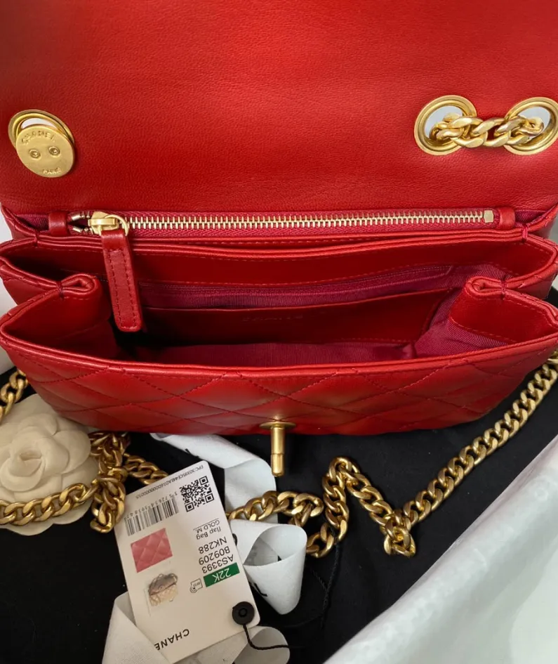 Lambskin Size: 14*22*8cm