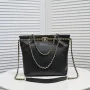 Chanel size: 22x16cm