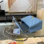 Light Silver Metal Bag Size: 17cm Ident No.: 01115