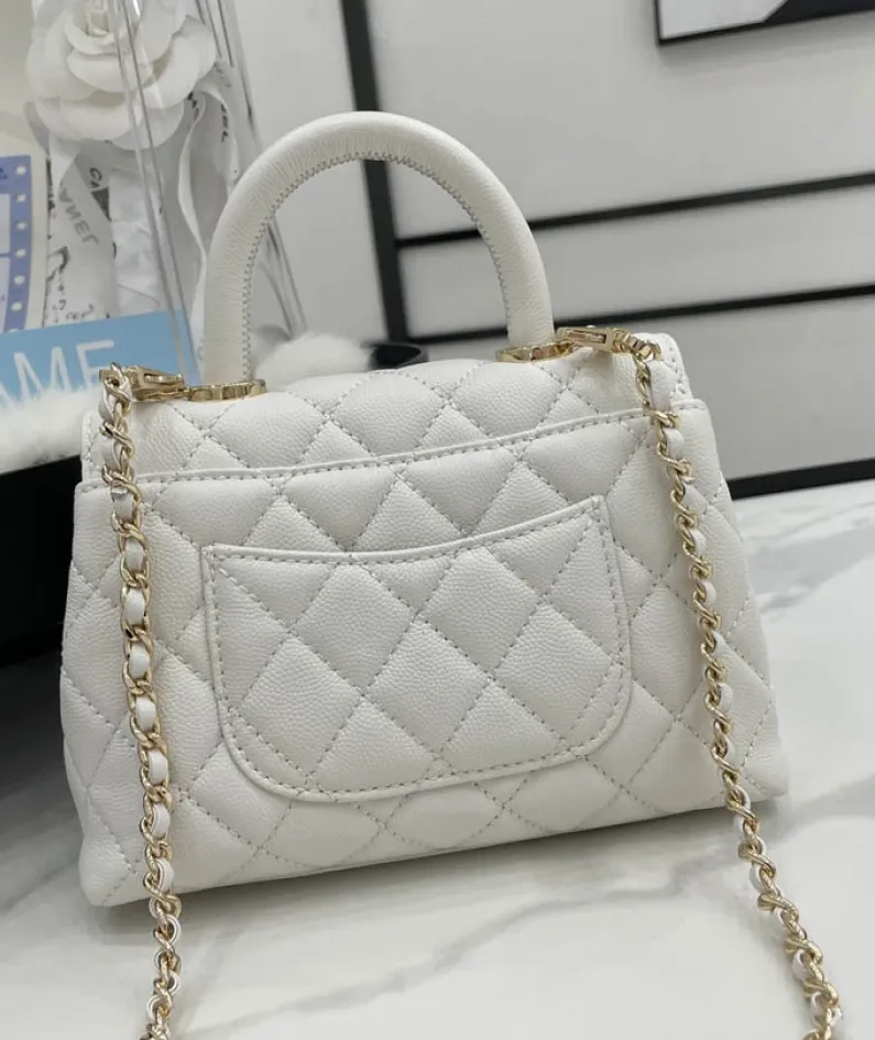 Chanel Size: 19cm/23cm/28cm Model Number: AS2215