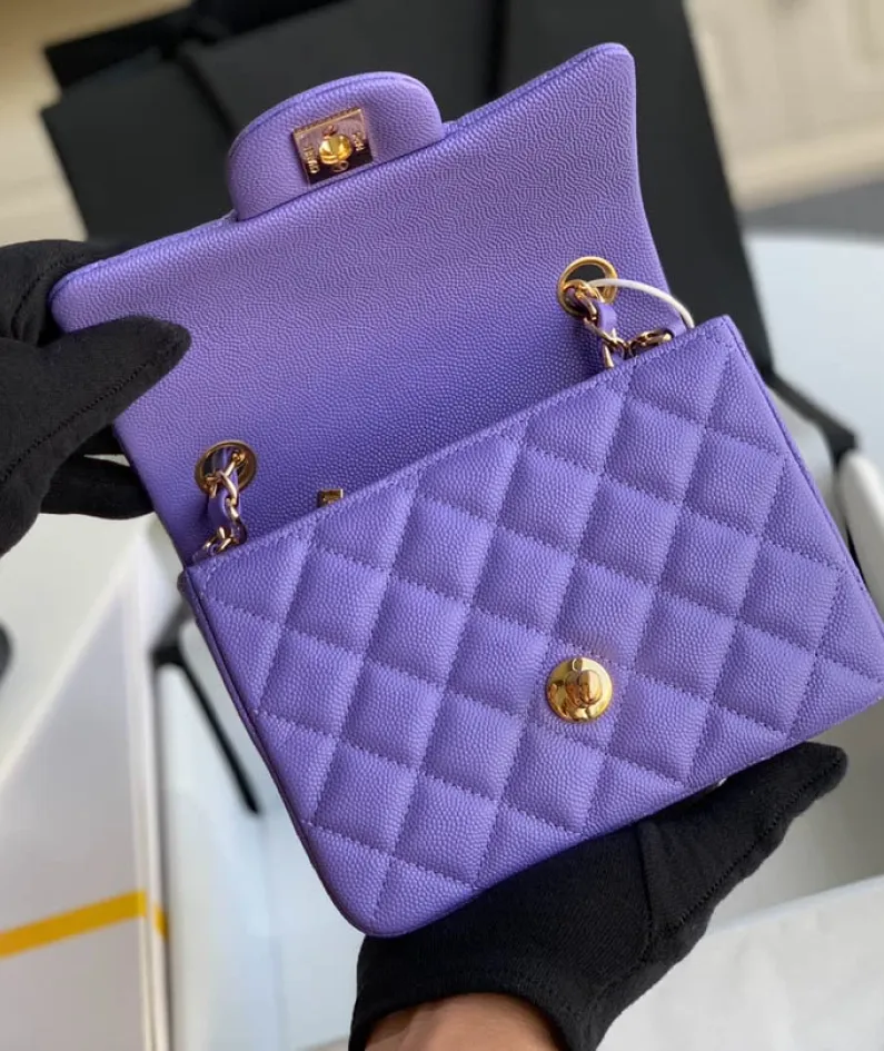 Lambskin Model: 1115 Size: 17cm