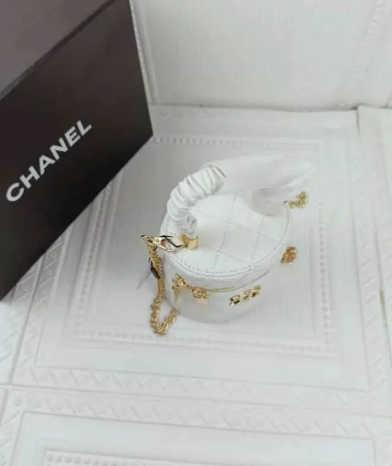 Chanel Vintage Cosmetic Bag Size: 12x11cm, Style: 212