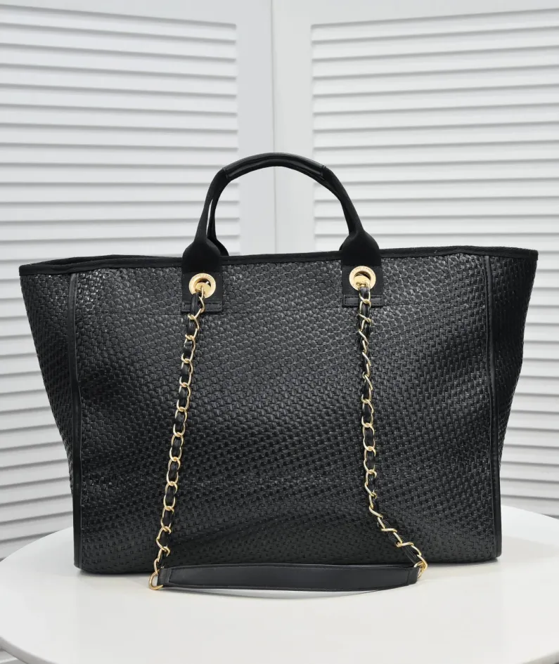 Chanel Size: 38*32*18cn Style: 9060