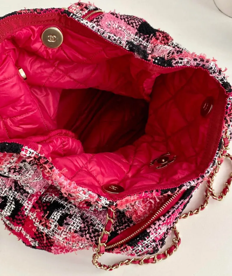 Chanel pink
